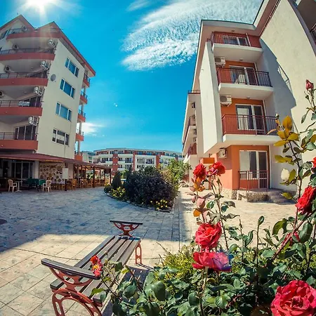 Privillege Noks Apartamento Elenite