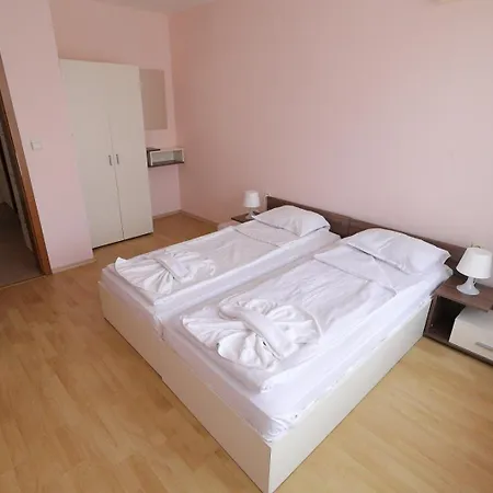 Privillege Noks Apartamento Elenite